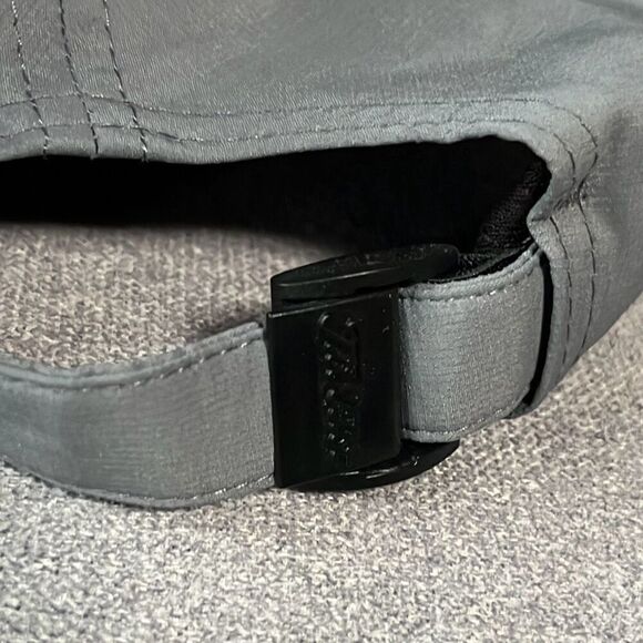 Titleist Adjustable Golf Hat Cap w Logo One Size - Picture 6 of 6